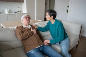 How can live-in care support end-of-life comfort in familiar surroundings?